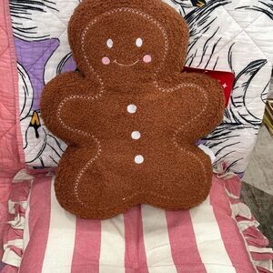 Viral gingerbread throw pillow